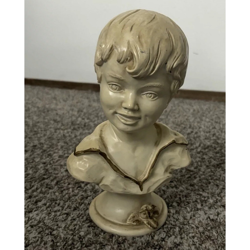 Vintage Universal Statuary Corp Boy 1962 Chicago Boy Bust Statue‎ 9"